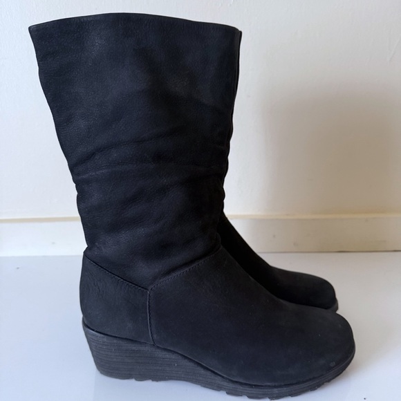 Dansko Womens Boots Black Suede  Mid Calf Wedge Heel Size 40 - Picture 1 of 7